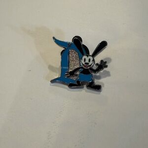 2025 Disneyland Hidden Mickey pin - Oswald